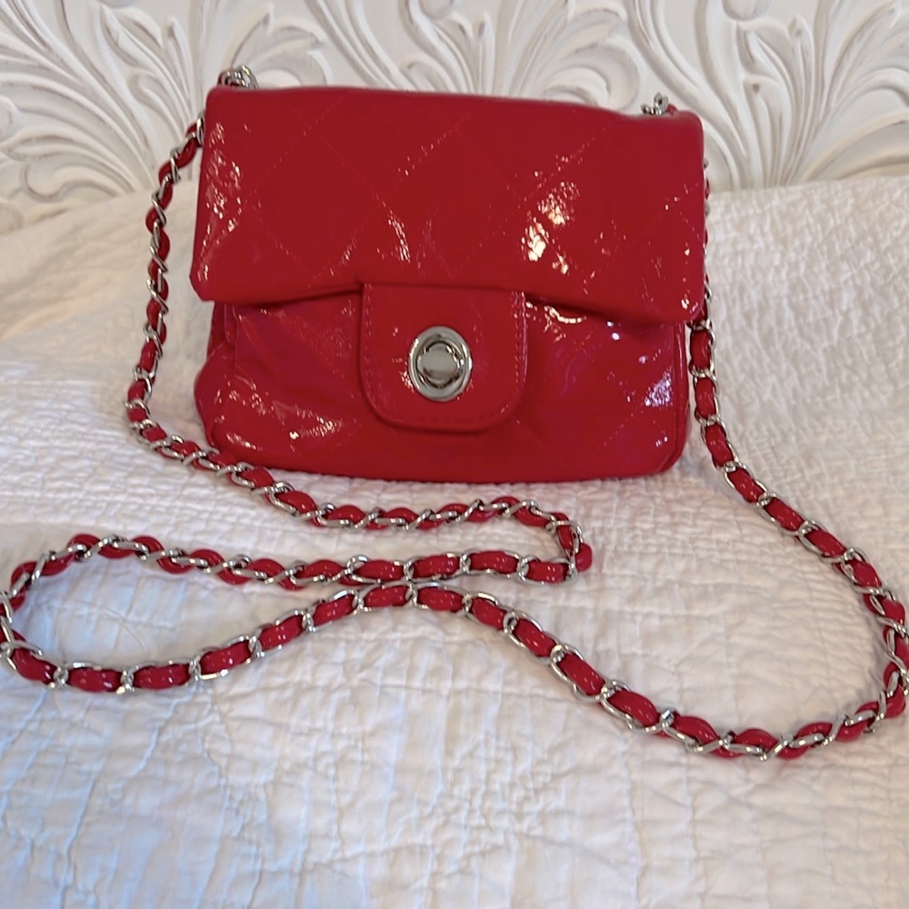 New Adorable Red Patent Leather Chain Bag